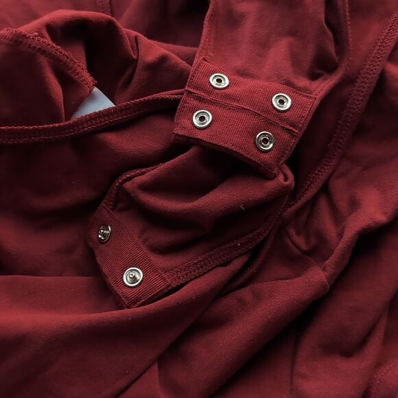 Old Navy Women's Deep Red V-Neck Bodysuit L - Picture 5 of 5